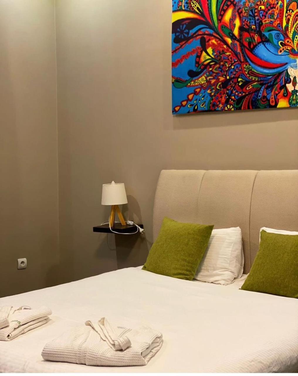 Almaport Hotel Talghar Eksteriør billede