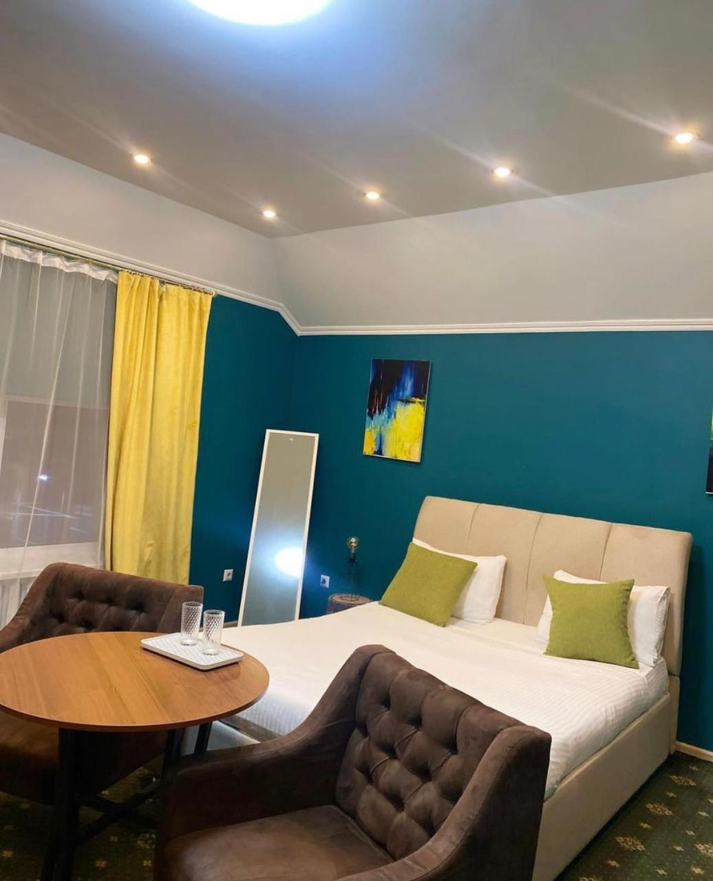Almaport Hotel Talghar Eksteriør billede